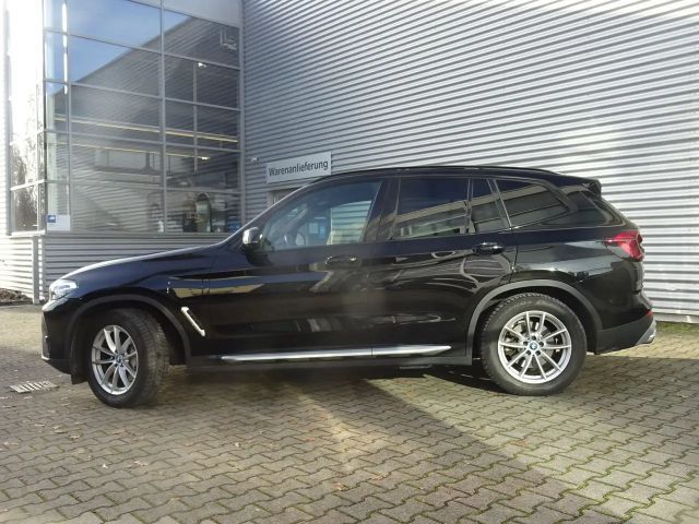 BMW X3 xDrive30e