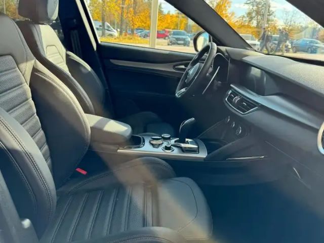 Alfa Romeo Stelvio Q4 Veloce