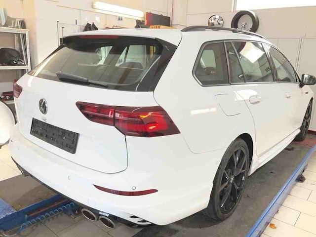 Volkswagen Golf 2.0 TSI Golf VIII Variant