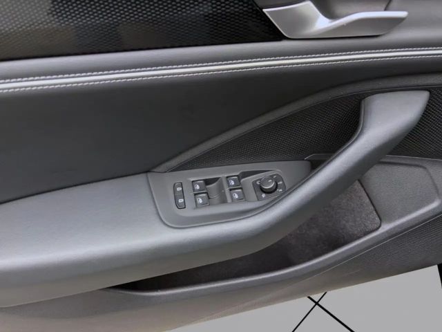 Volkswagen Passat 2.0 TDI Business DSG Variant