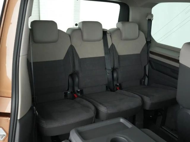 Volkswagen Multivan 2.0 TDI DSG Style T7