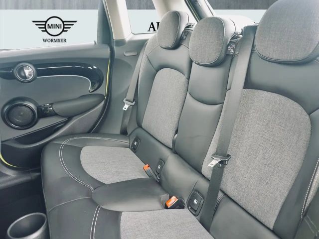 MINI Cooper 5-deurs
