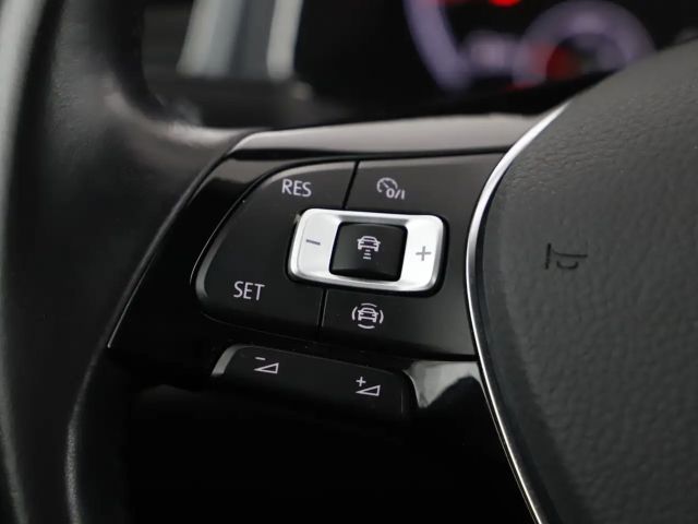 Volkswagen T-Roc Cabriolet Style