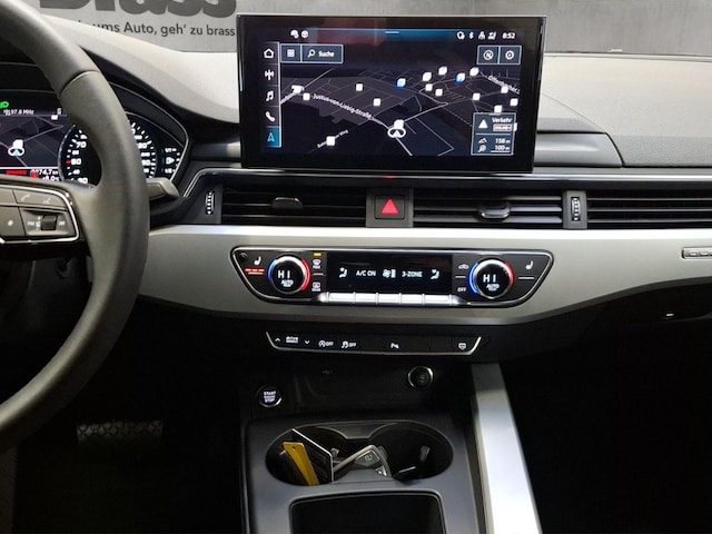 Audi A4 40 TFSI Quattro S-Tronic Sedan