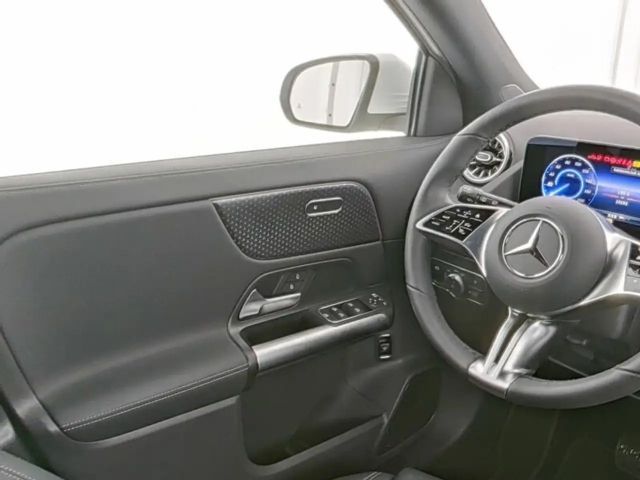 Mercedes-Benz EQA 300 4MATIC Advanced