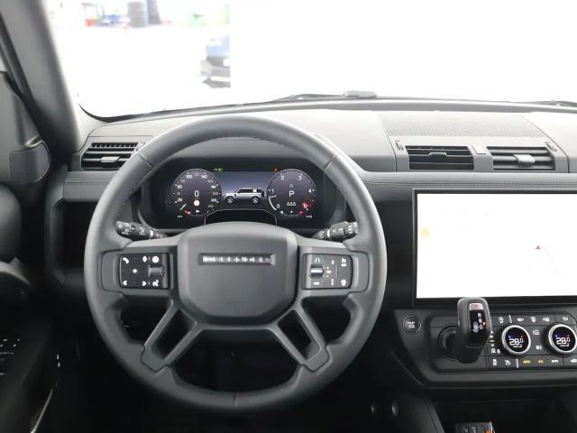 Land Rover Defender 110 Dynamic SE