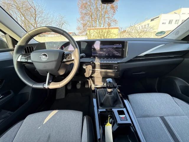 Opel Astra Elegance Sports Tourer