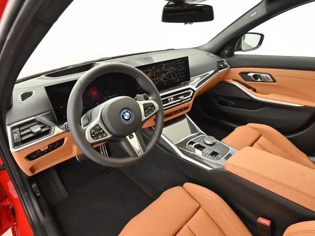 BMW 330 330e Sedan xDrive