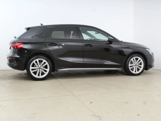 Audi A3 30 TFSI Sedan