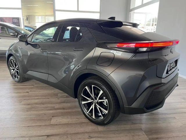 Toyota C-HR Hybride Team D