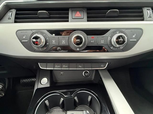 Audi A4 35 TDI S-Tronic Sedan