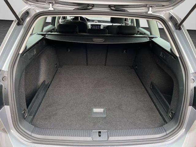 Volkswagen Passat 1.5 TSI DSG Variant