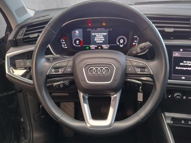 Audi Q3 35 TFSI S-Tronic
