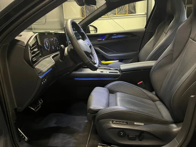 Volkswagen Passat 4Motion R-Line Variant