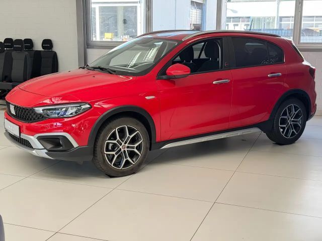 Fiat Tipo Cross RED