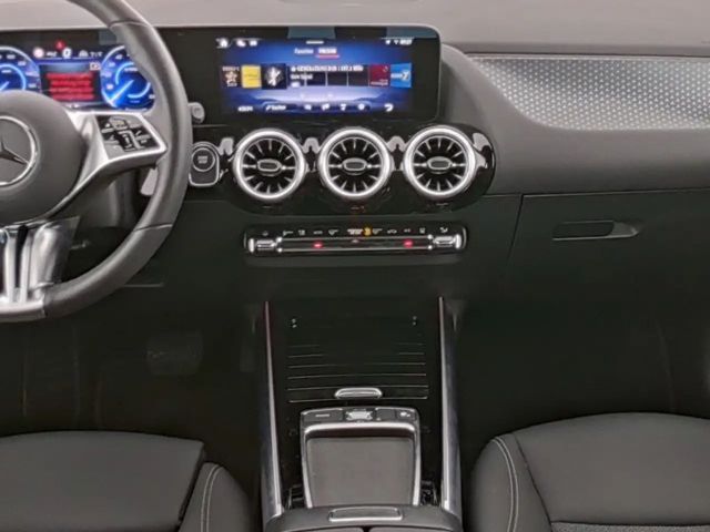 Mercedes-Benz EQA 300 4MATIC Progressive