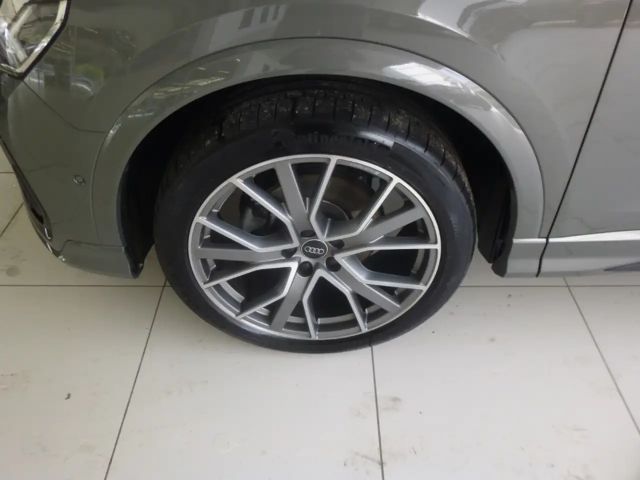 Audi Q3 35 TFSI S-Line