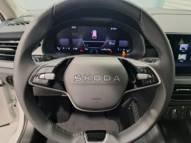 Skoda Kamiq Essence TSI