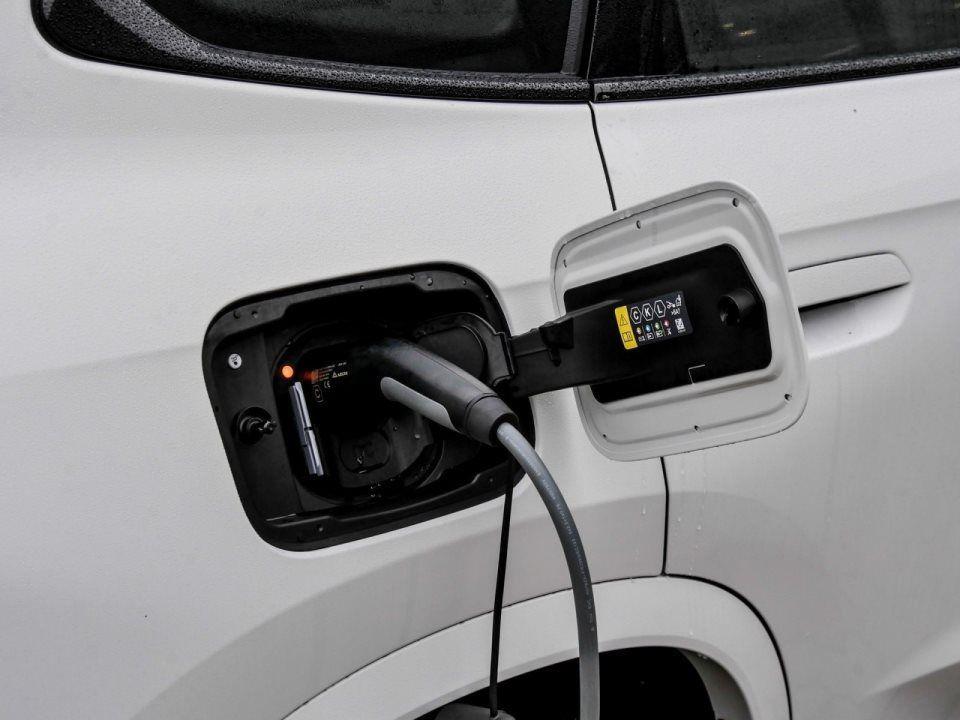 BMW iX1 xDrive30
