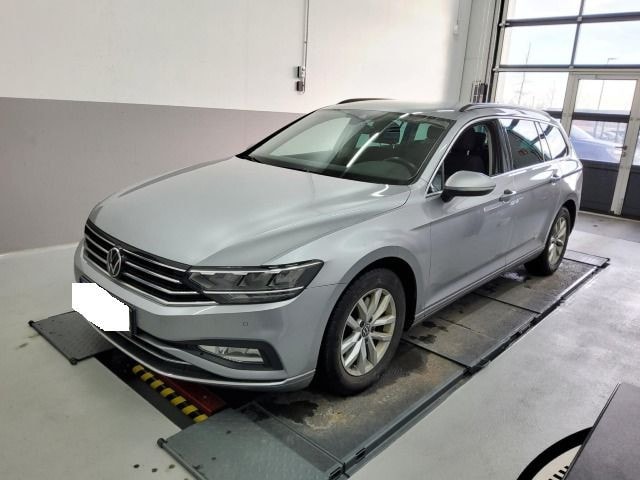 Volkswagen Passat 1.5 TSI Business DSG Variant