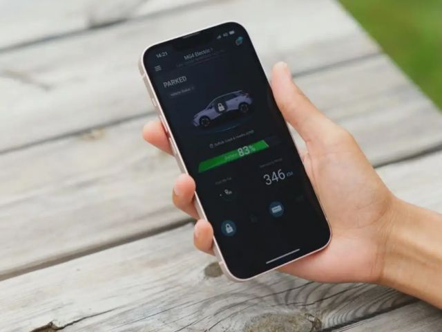 MG MG4 Fahrass+Distr+AUT+PTS+SHZ+Klima