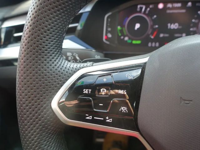 Volkswagen Arteon R-Line eHybrid