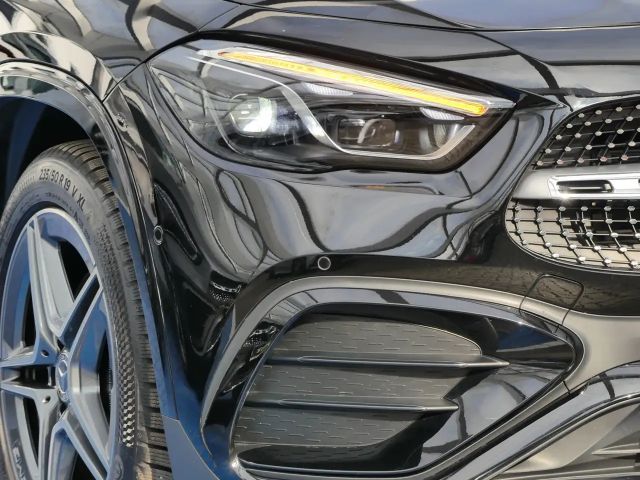 Mercedes-Benz GLA 200 AMG Line