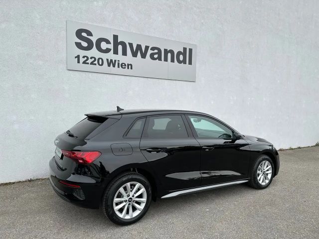 Audi A3 30 TFSI Sedan