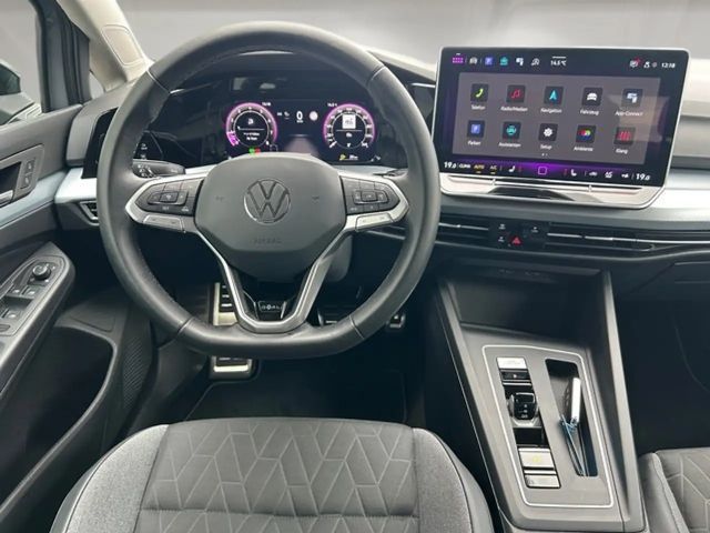 Volkswagen Golf 1.5 eTSI DSG Golf VIII