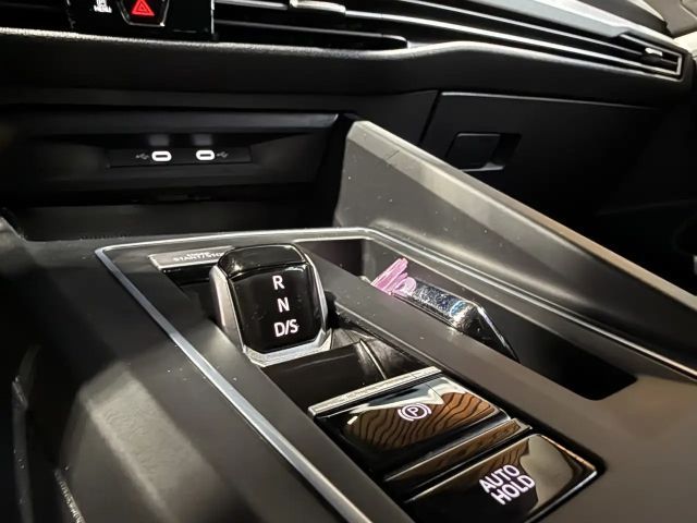 Volkswagen Golf DSG Life Variant