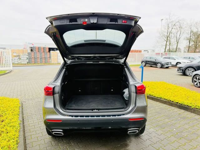 Mercedes-Benz GLA 180 Progressive