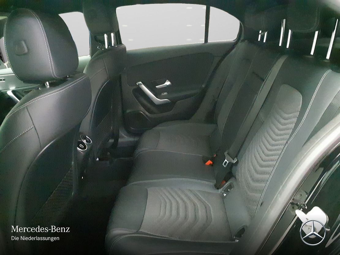 Mercedes-Benz A 180 A 180 d