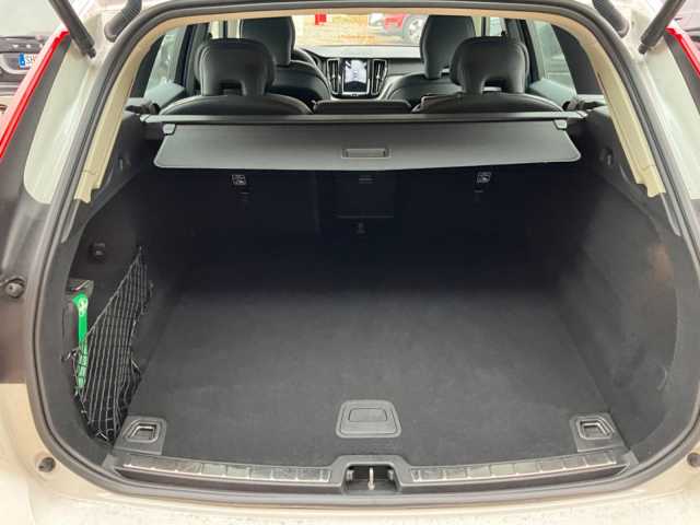 Volvo XC60 Dark Plus