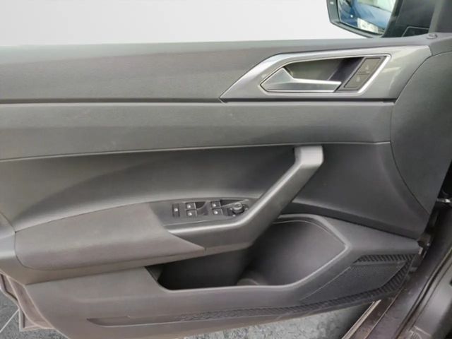 Volkswagen Polo DSG IQ.Drive