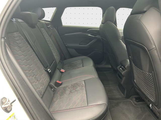 Audi A6 e-tron Avant Quattro