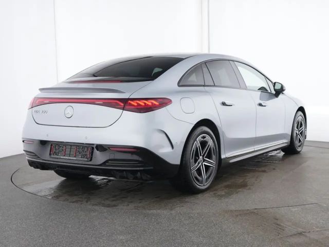 Mercedes-Benz EQE 300 AMG Line Sedan