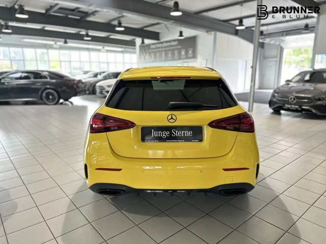Mercedes-Benz A 220 4MATIC AMG Line