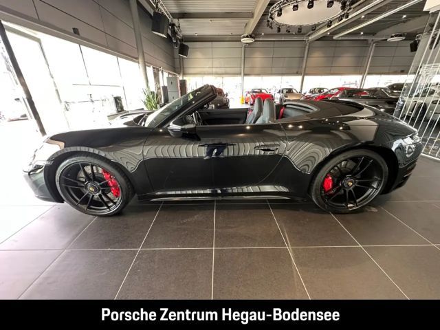 Porsche 992 4 Cabrio Carrera GTS