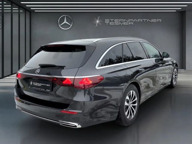 Mercedes-Benz E 220 AVANTGARDE E 220 d Estate