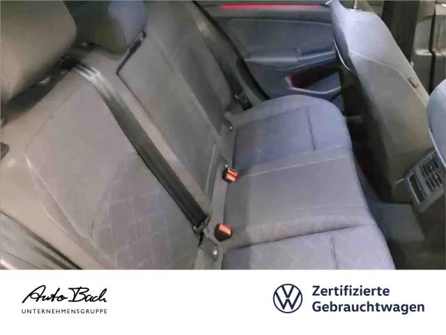 Volkswagen Golf 1.5 TSI Golf VIII Life