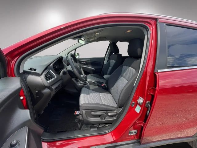 Suzuki S-Cross Hybrid