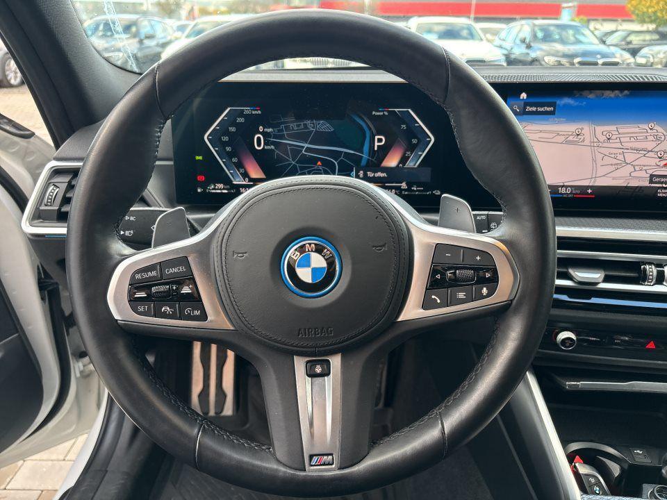 BMW 330 330e Touring xDrive