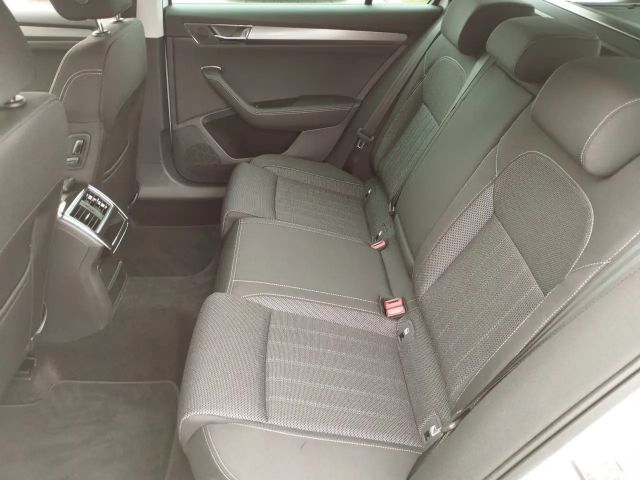 Skoda Superb 2.0 TDI Combi Style Style