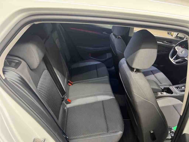 Volkswagen Golf 2.0 TDI DSG Golf VIII