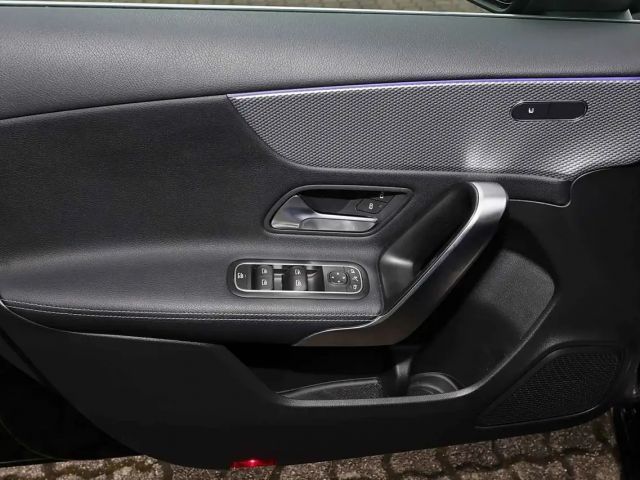 Mercedes-Benz A 200 A 200 d