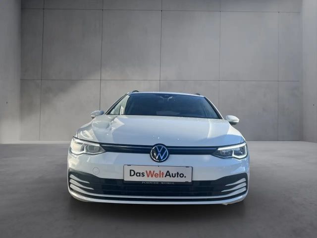 Volkswagen Golf Life Variant