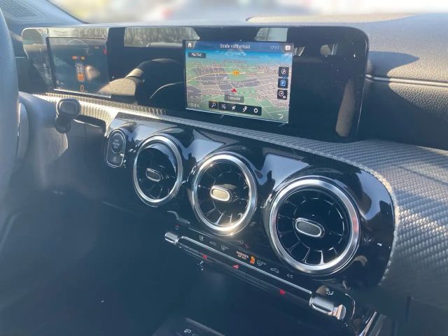 Mercedes-Benz CLA 200 CLA 200 d Shooting Brake