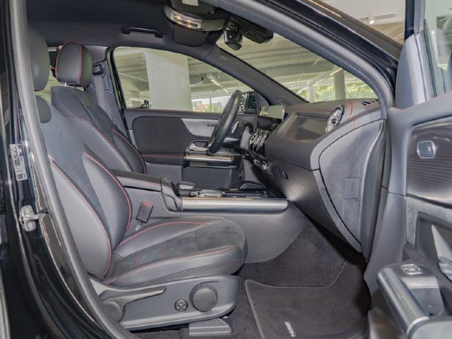 Mercedes-Benz EQA 300 4MATIC