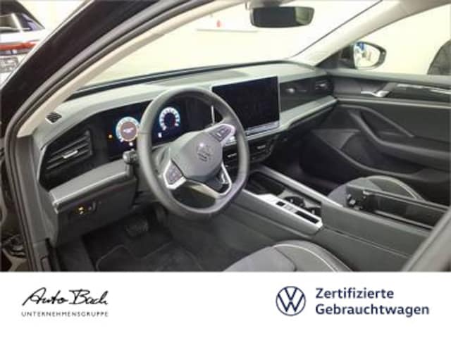 Volkswagen Passat 1.5 eTSI Business DSG