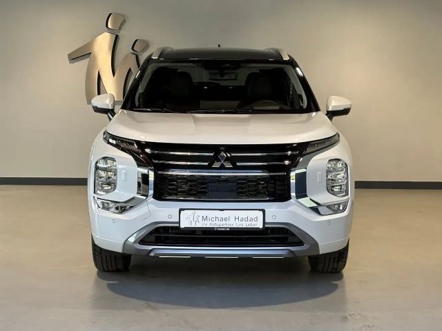 Mitsubishi Outlander 4WD PHEV